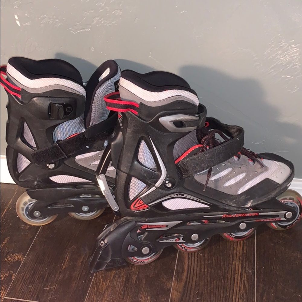 Roller blades